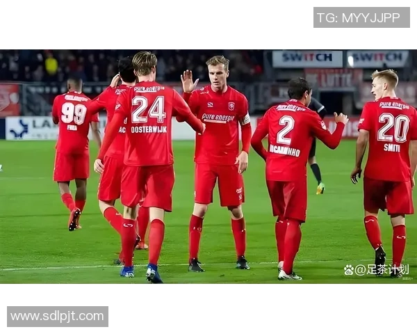 海牙主场迎战海伦芬争夺荷甲联赛宝贵积分之战